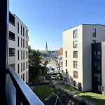 Cozy Center With Desk - Steps To Old Town Appartement Tallinn