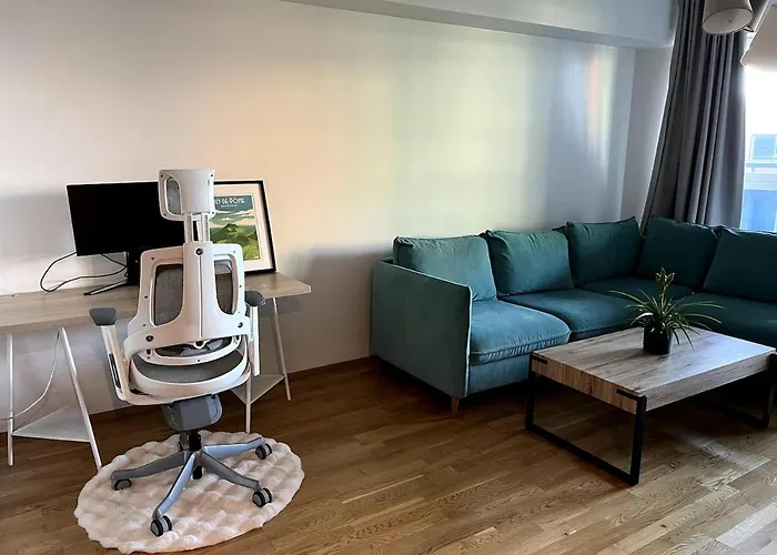 شقة Cozy Center With Desk - Steps To Old Town تالين