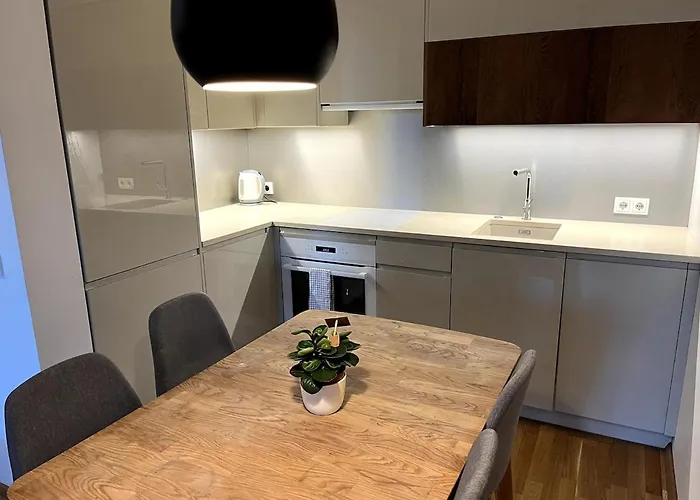 Cozy Center With Desk - Steps To Old Town * تالين